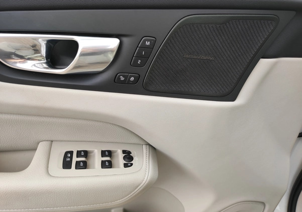 Volvo XC 60 cena 155000 przebieg: 23000, rok produkcji 2020 z Lipiany małe 232